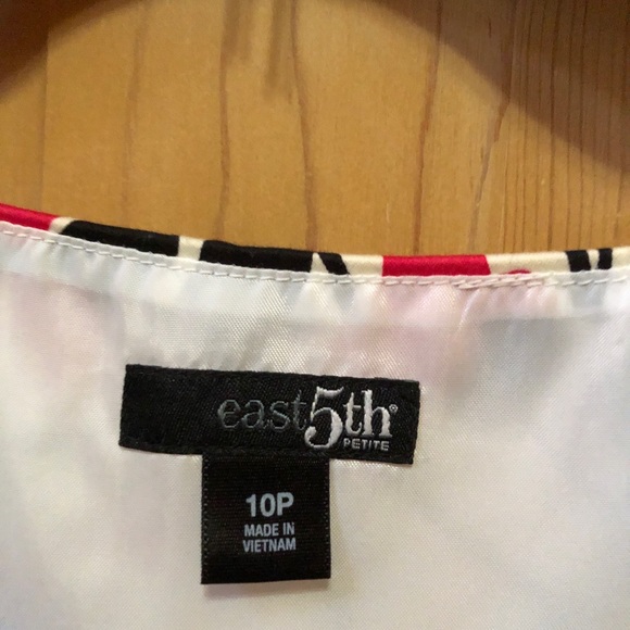 Ladies geometric dress - Picture 5 of 5